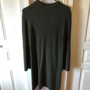NWOT Lauren Vidal Sweater Dress
